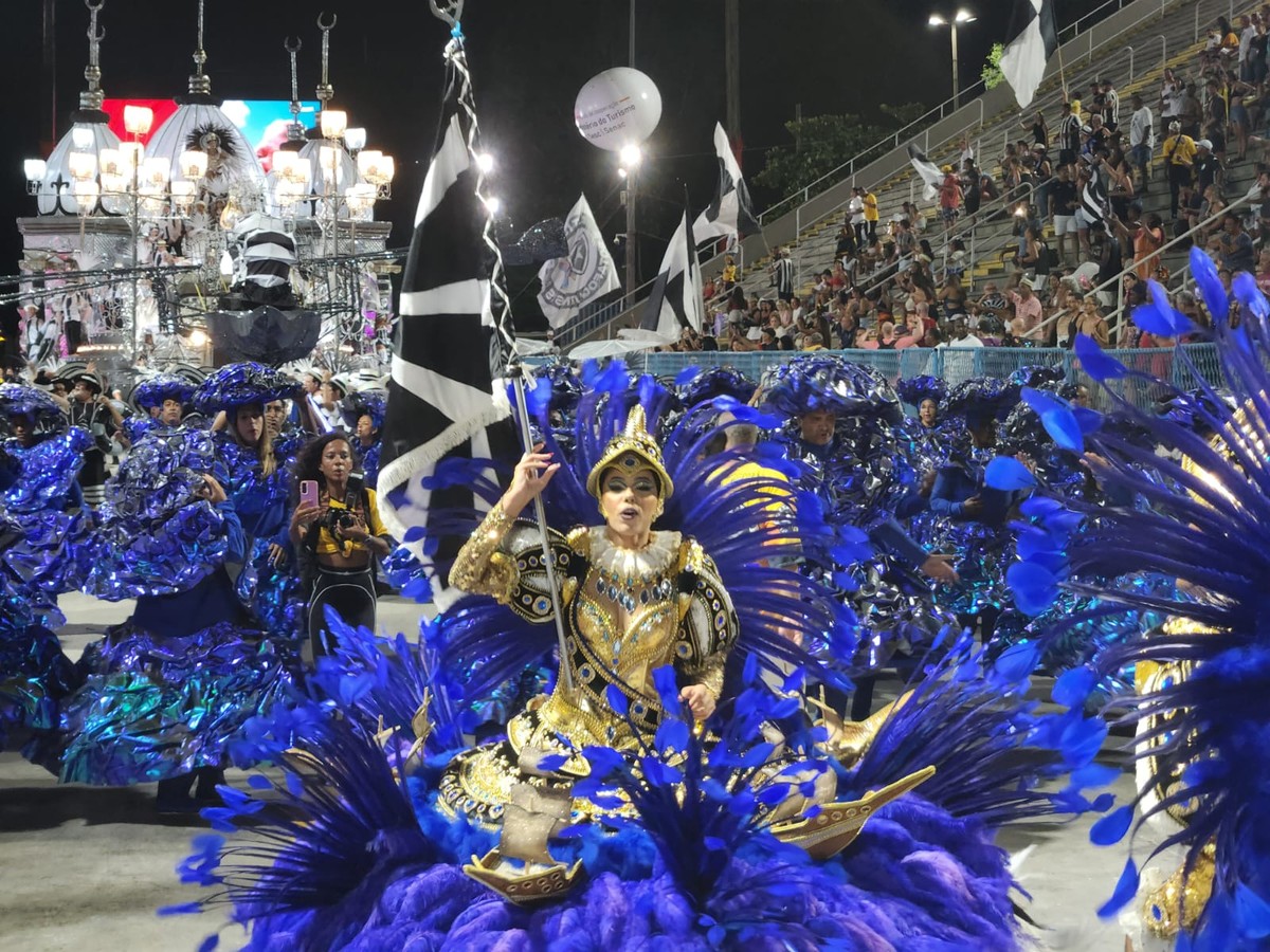 ACOMPANHE os desfiles da 1ª noite da Série Ouro no Rio