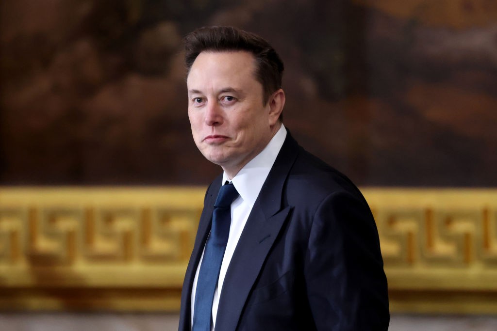 Ações da Tesla caem 7,13% após Elon Musk anunciar novo partido político e preocupam investidores